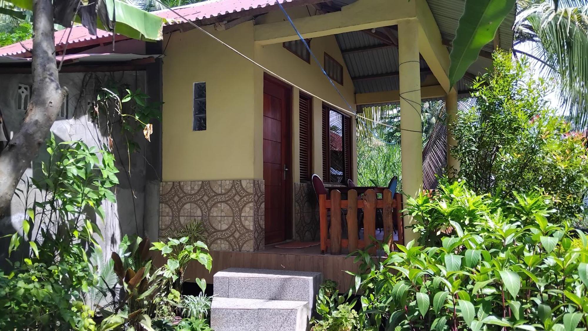 Lena House Flores Hitokalak Exterior foto